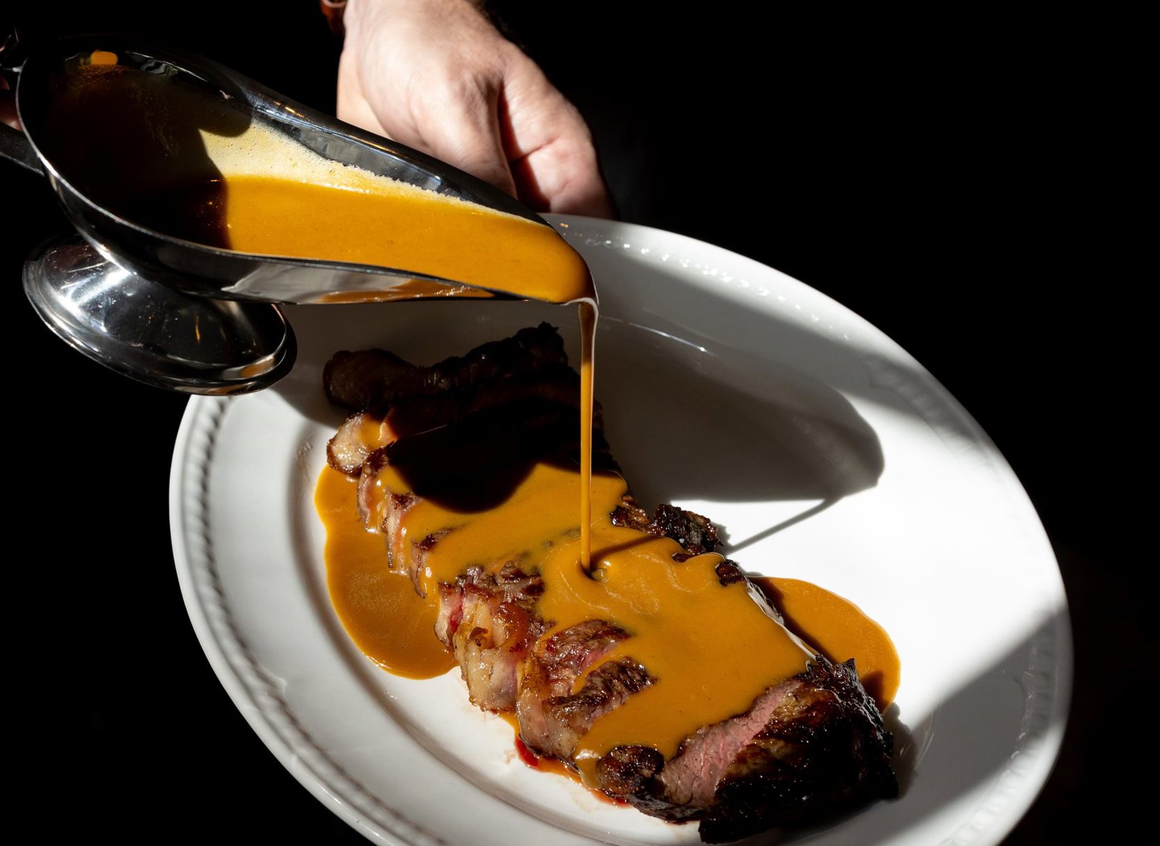 <span class='hyphen-text' lang='de'>You don't have</span><span class='hyphen-text' lang='de'>to be a food snob</span><span class='hyphen-text' lang='de'>to eat like one</span>