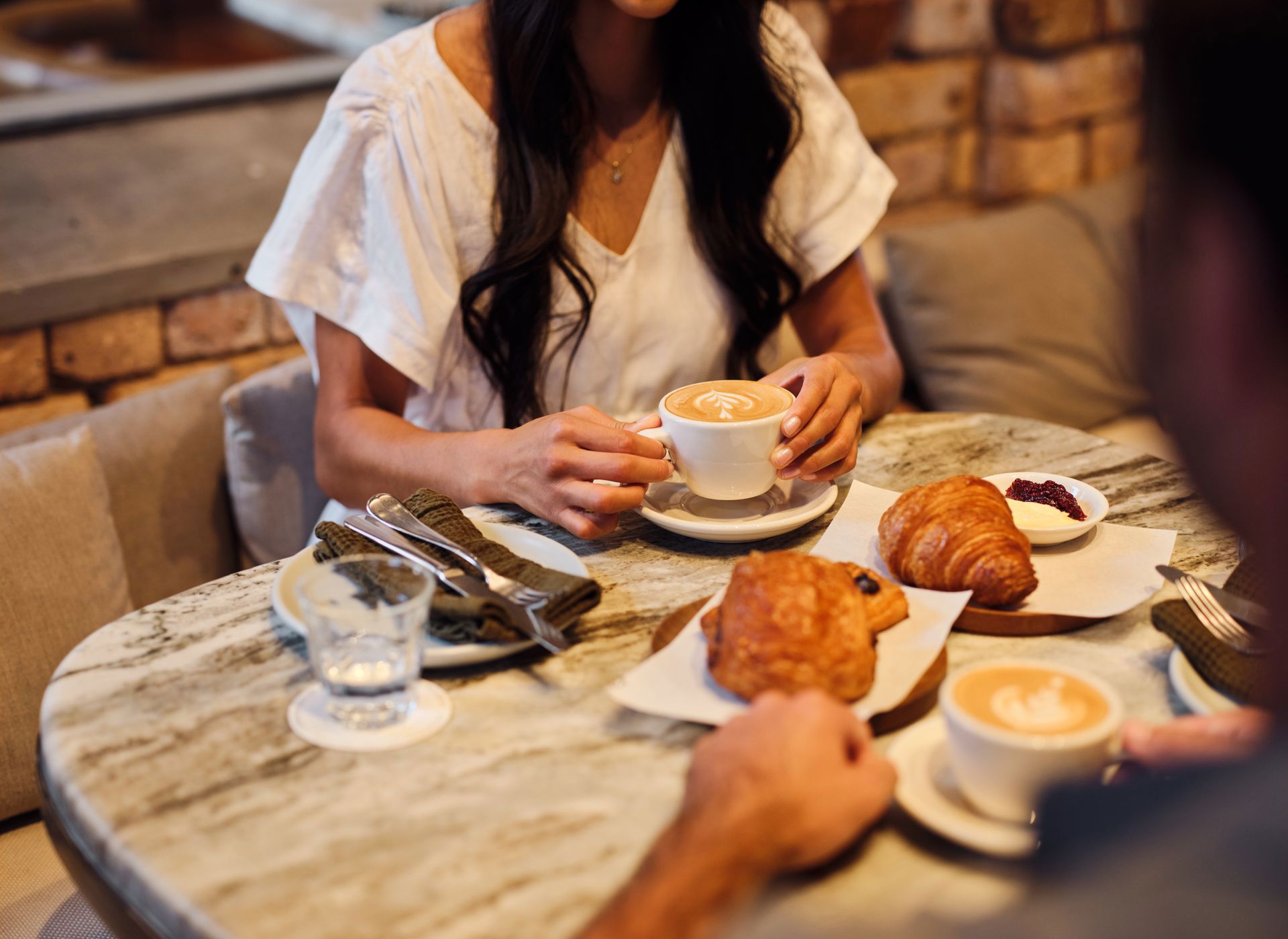 <span class='hyphen-text'>15 Must-Try Coffee Spots in Auckland</span>