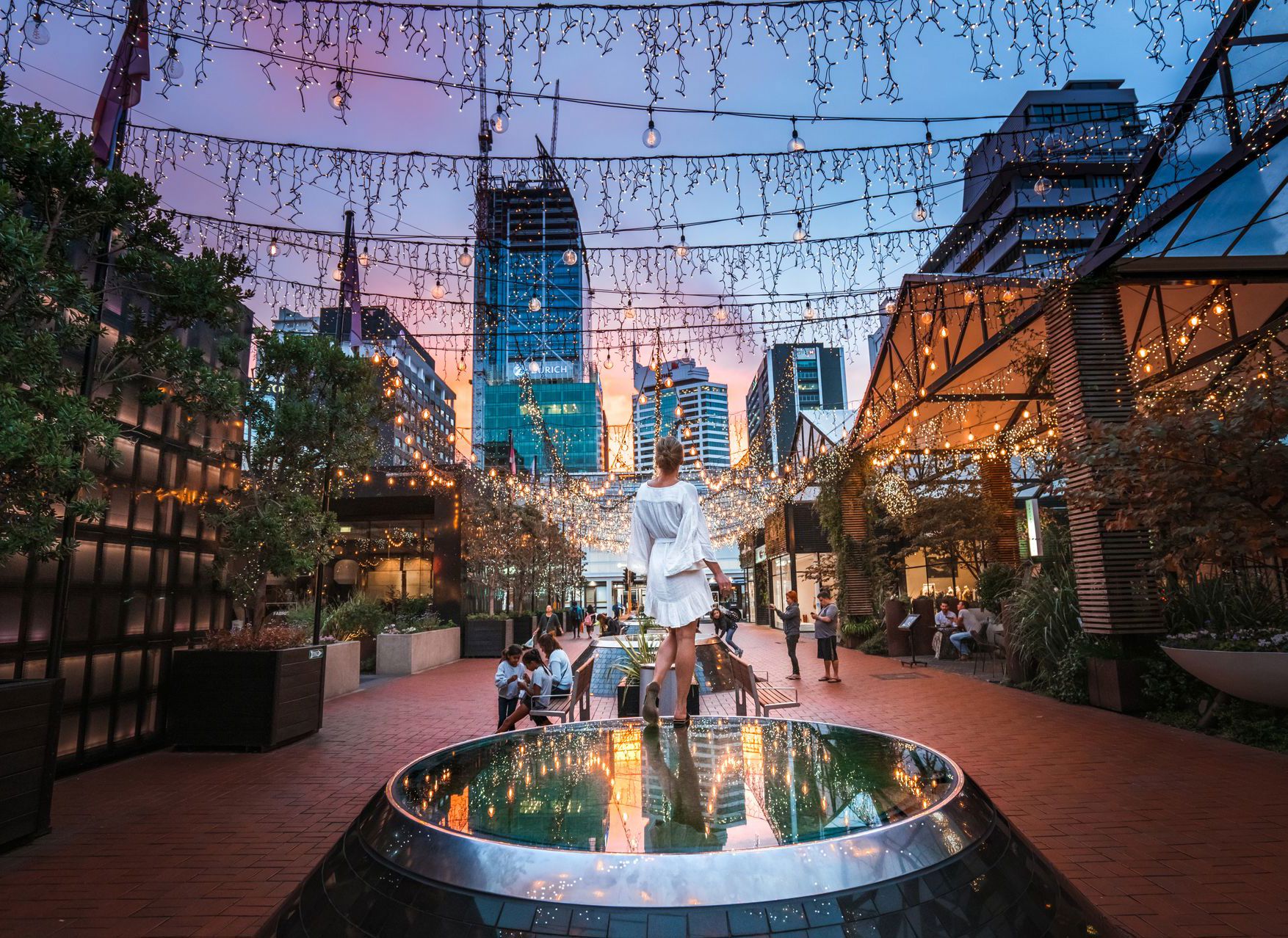 <span class='hyphen-text' lang='de'>Overnight in Auckland</span><span class='hyphen-text' lang='de'>Your 1-Night Itinerary</span>