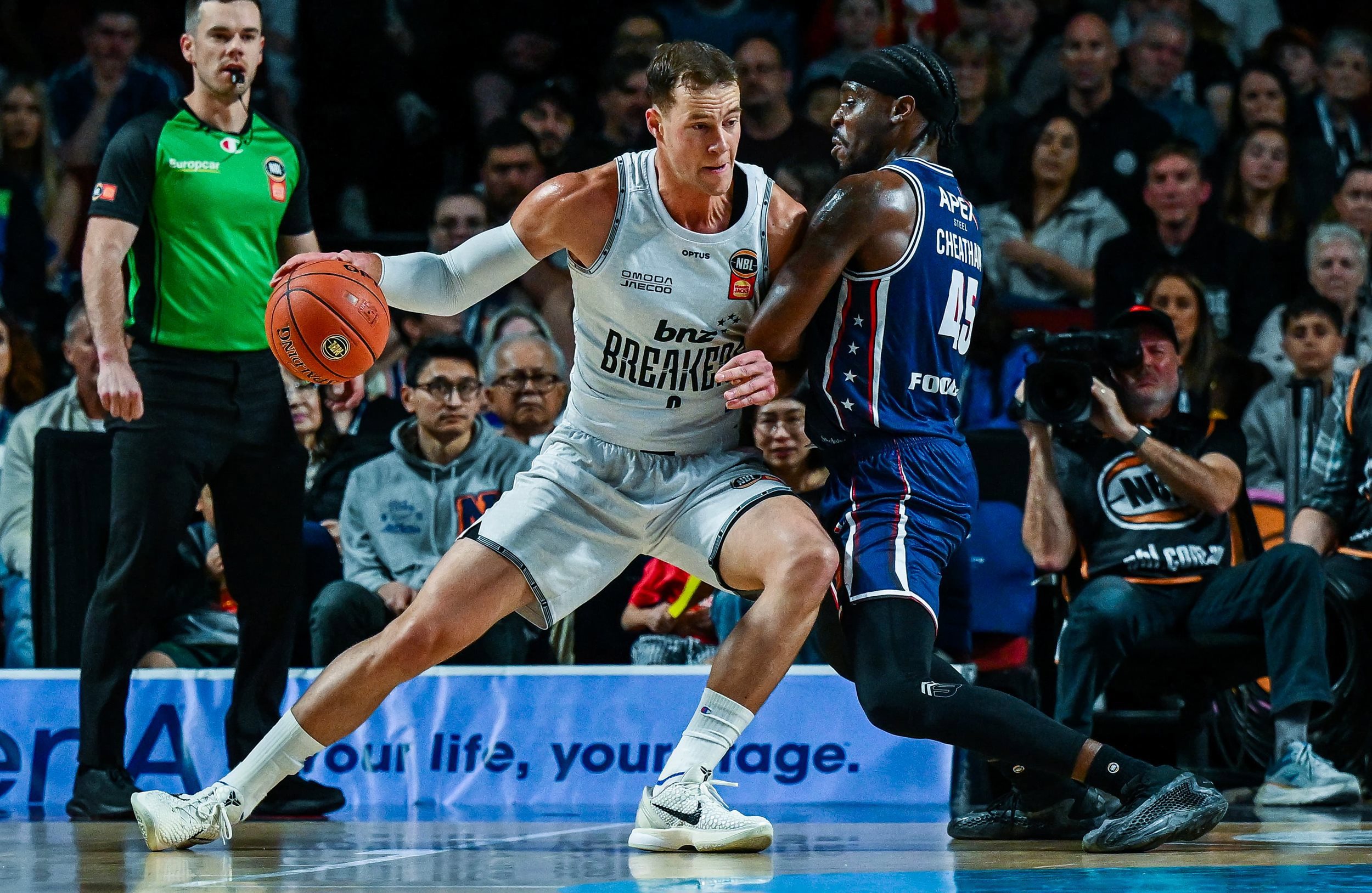 BNZ Breakers v Tasmania JackJumpers
