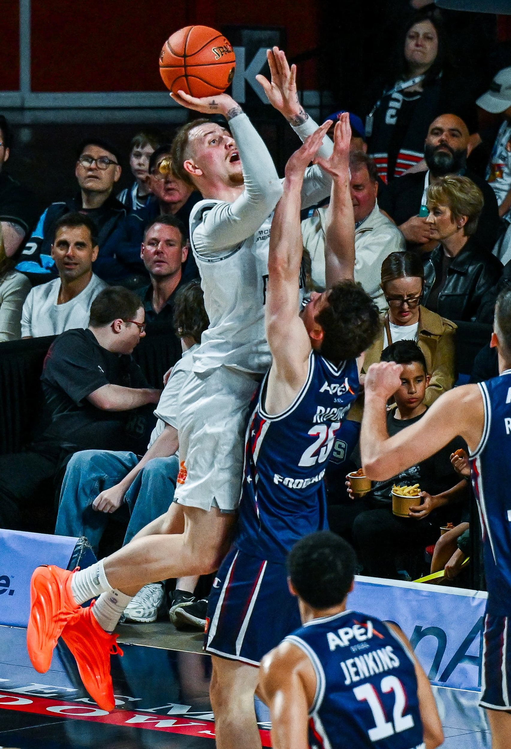 BNZ Breakers v Sydney Kings