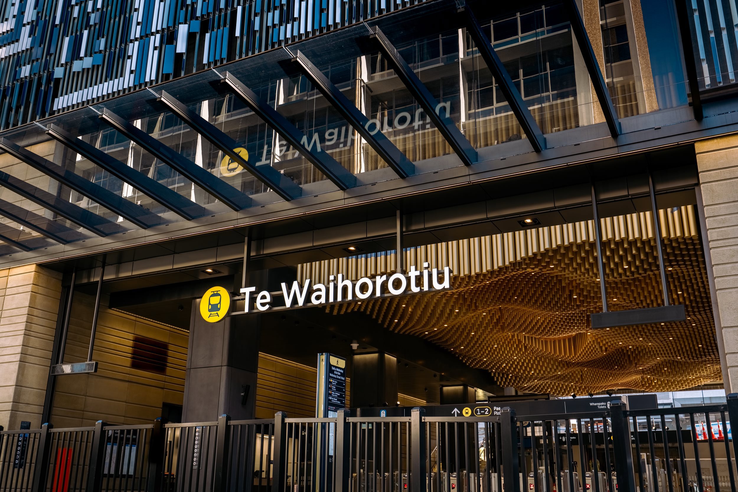 Te Waihorotiu Station