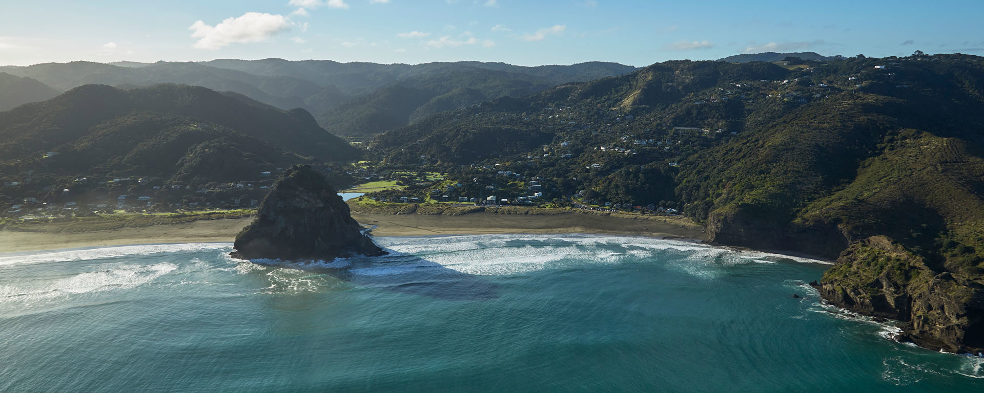 Piha Beach 