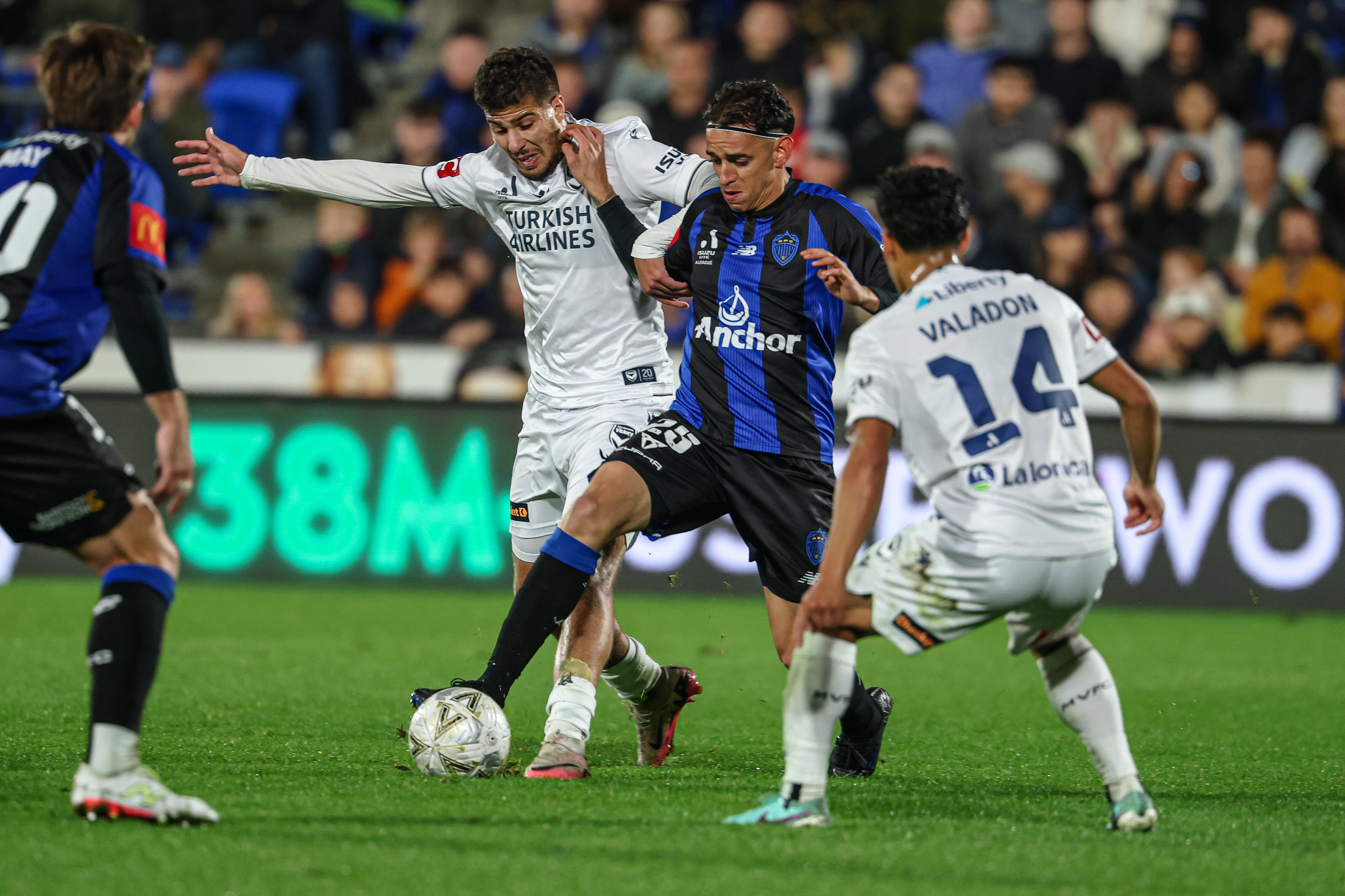 Auckland FC v Melbourne Victory