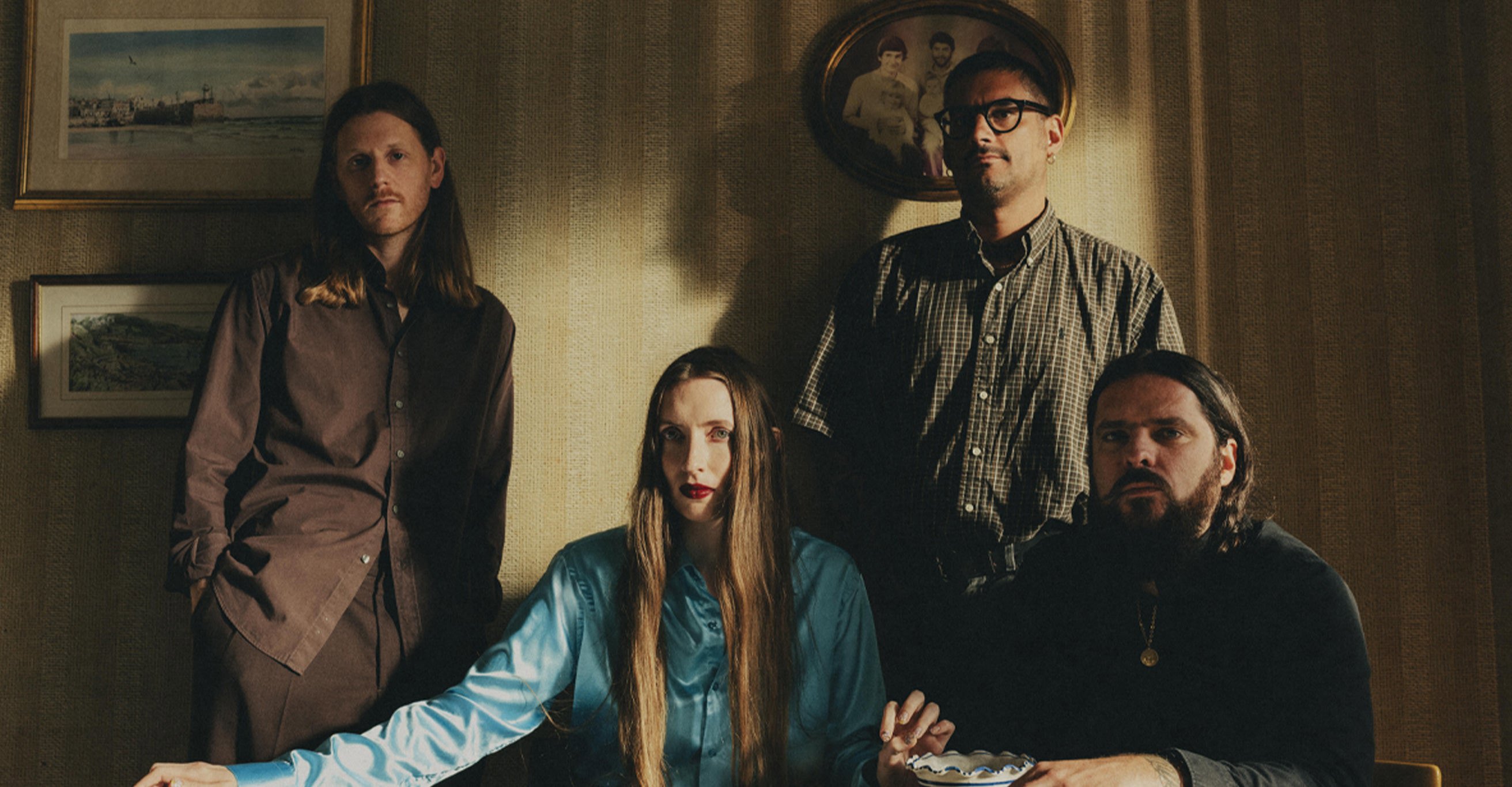 Dry Cleaning | Auckland | Strange Universe (Winter)