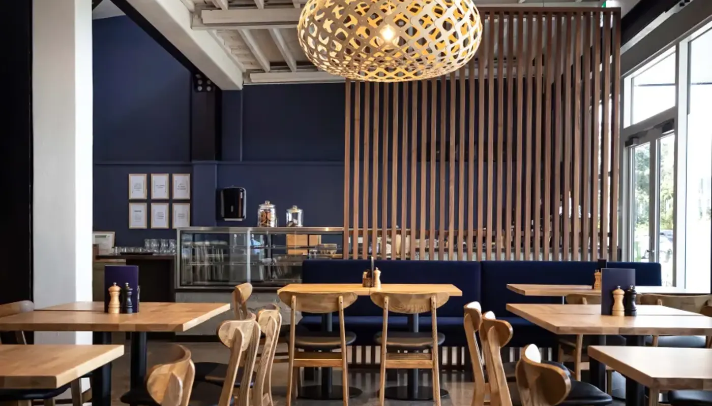 The Glen Bar & Eatery Image 5