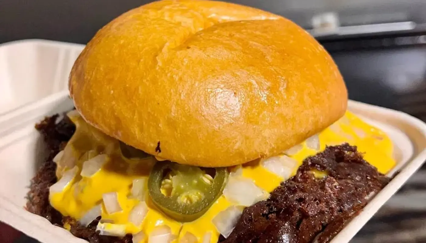 Baby G Burger Image 4