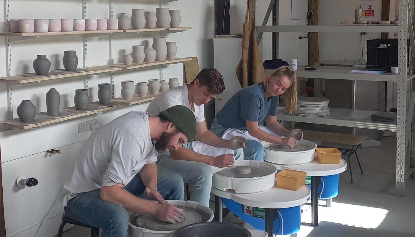 Wheel & throwing taster sessions are the perfect introduction to learn to use the pottery wheel