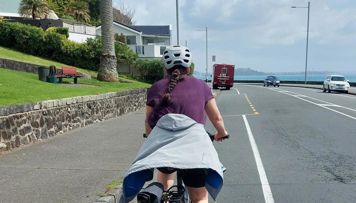 Tamaki drive Auckland waterfront - ebike cruise