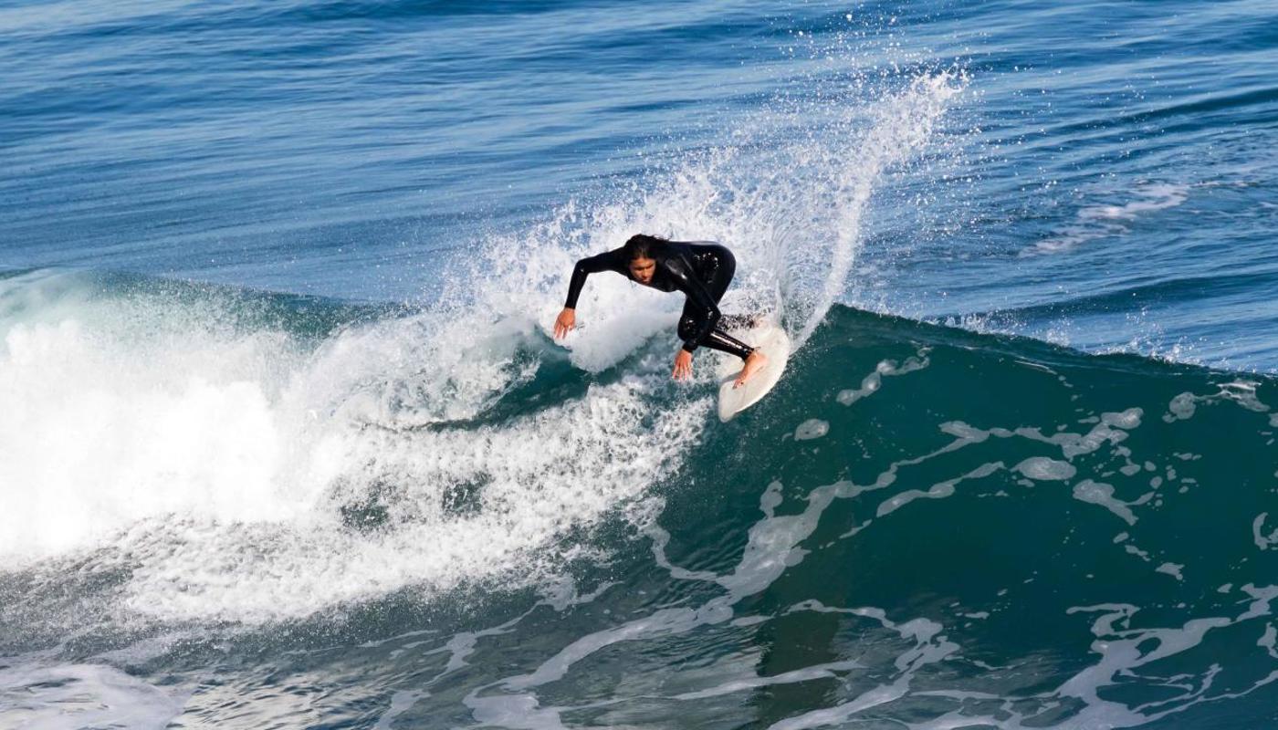 Surfing with mates