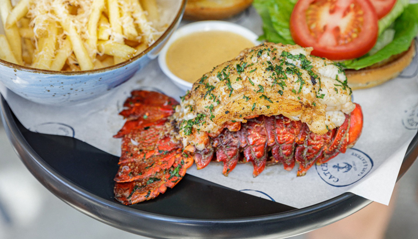 Catch 21 Eatery Image 2