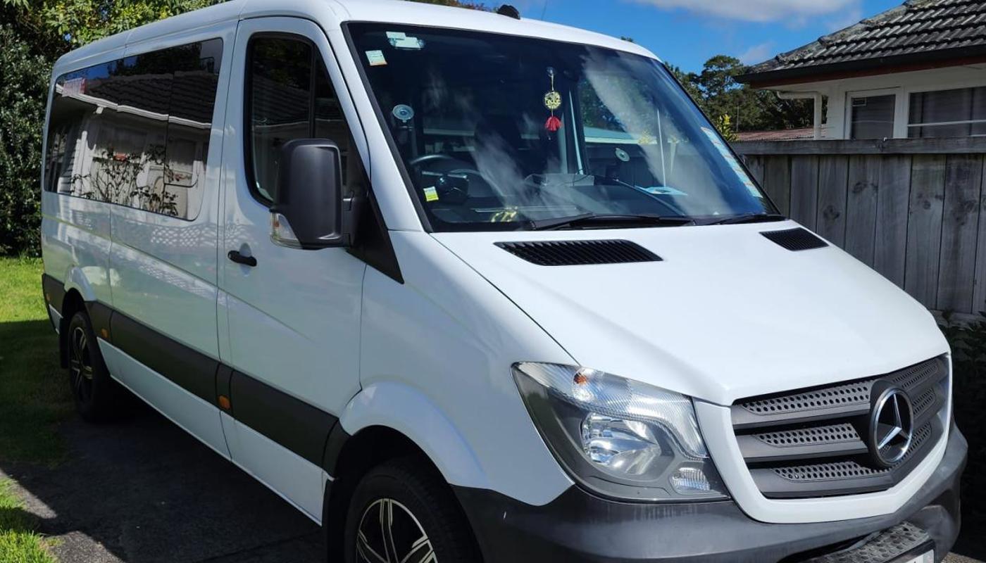 12 seat Sprinter