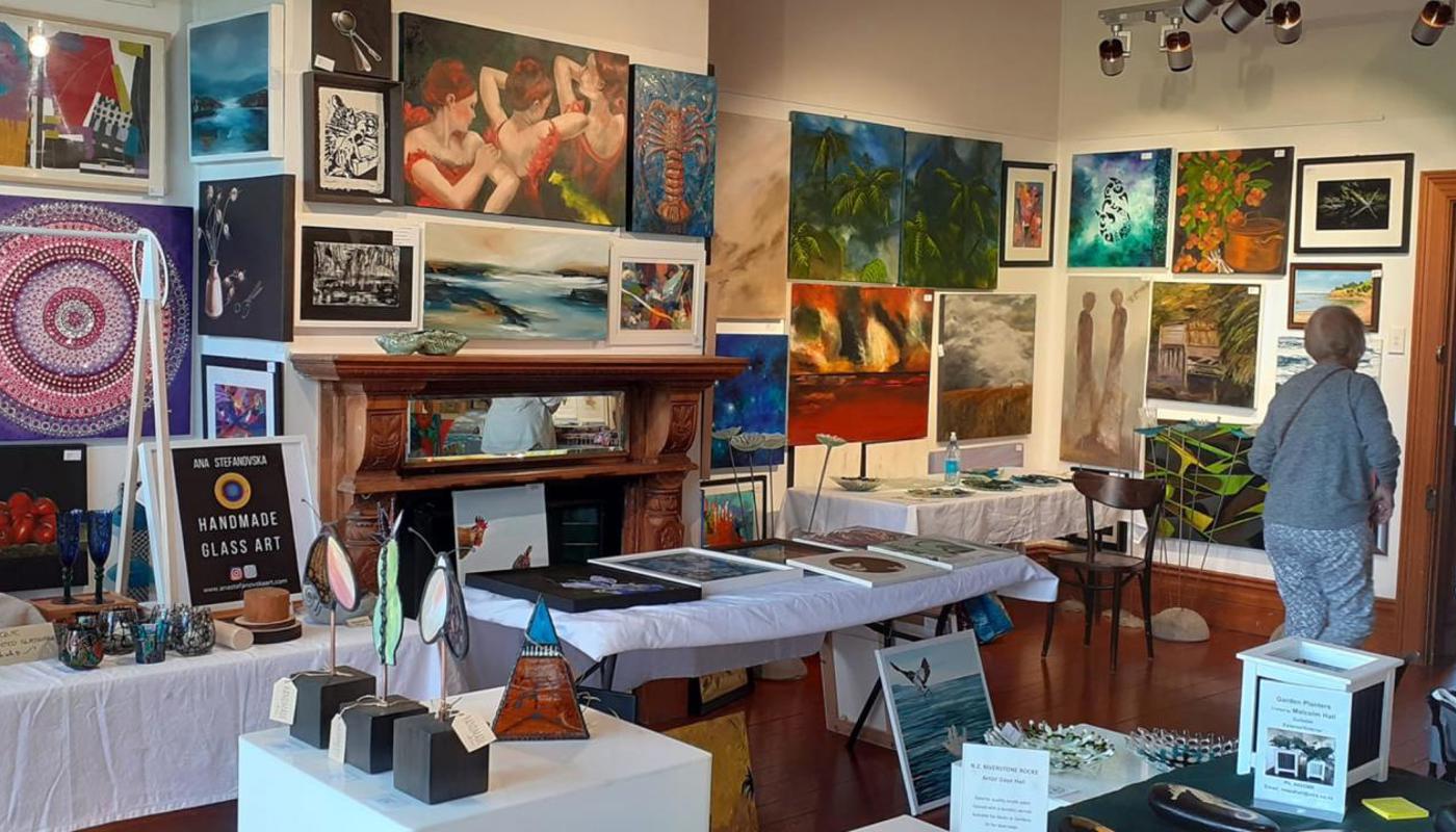 Our Great Arts Sale