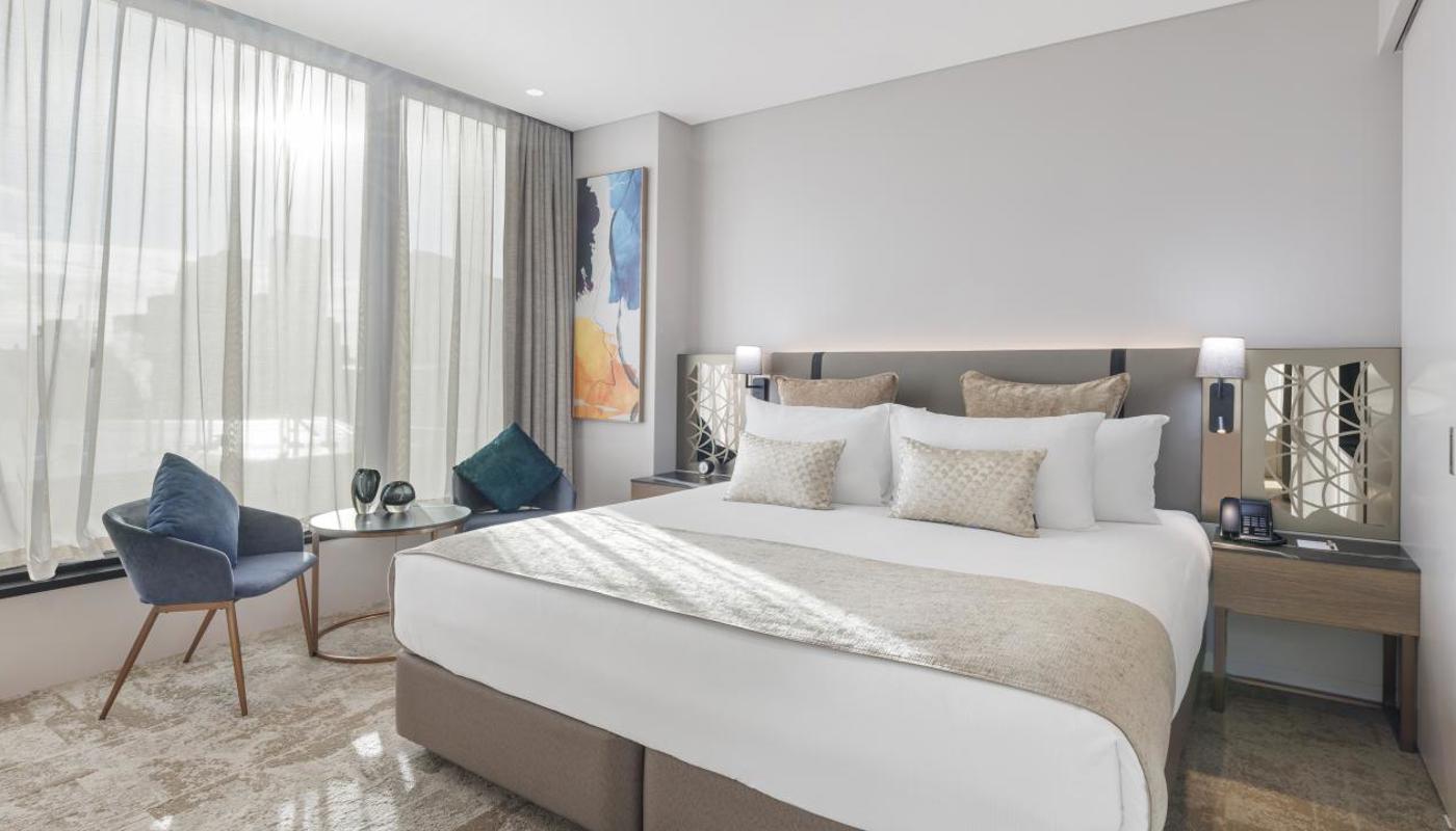 King Suite Harbour View Room