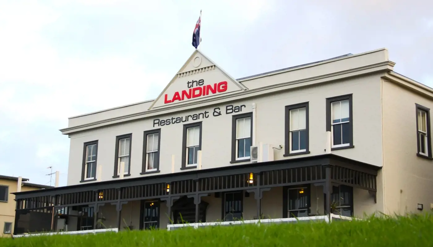 The Landing Restaurant and Bar - Onehunga Image 3
