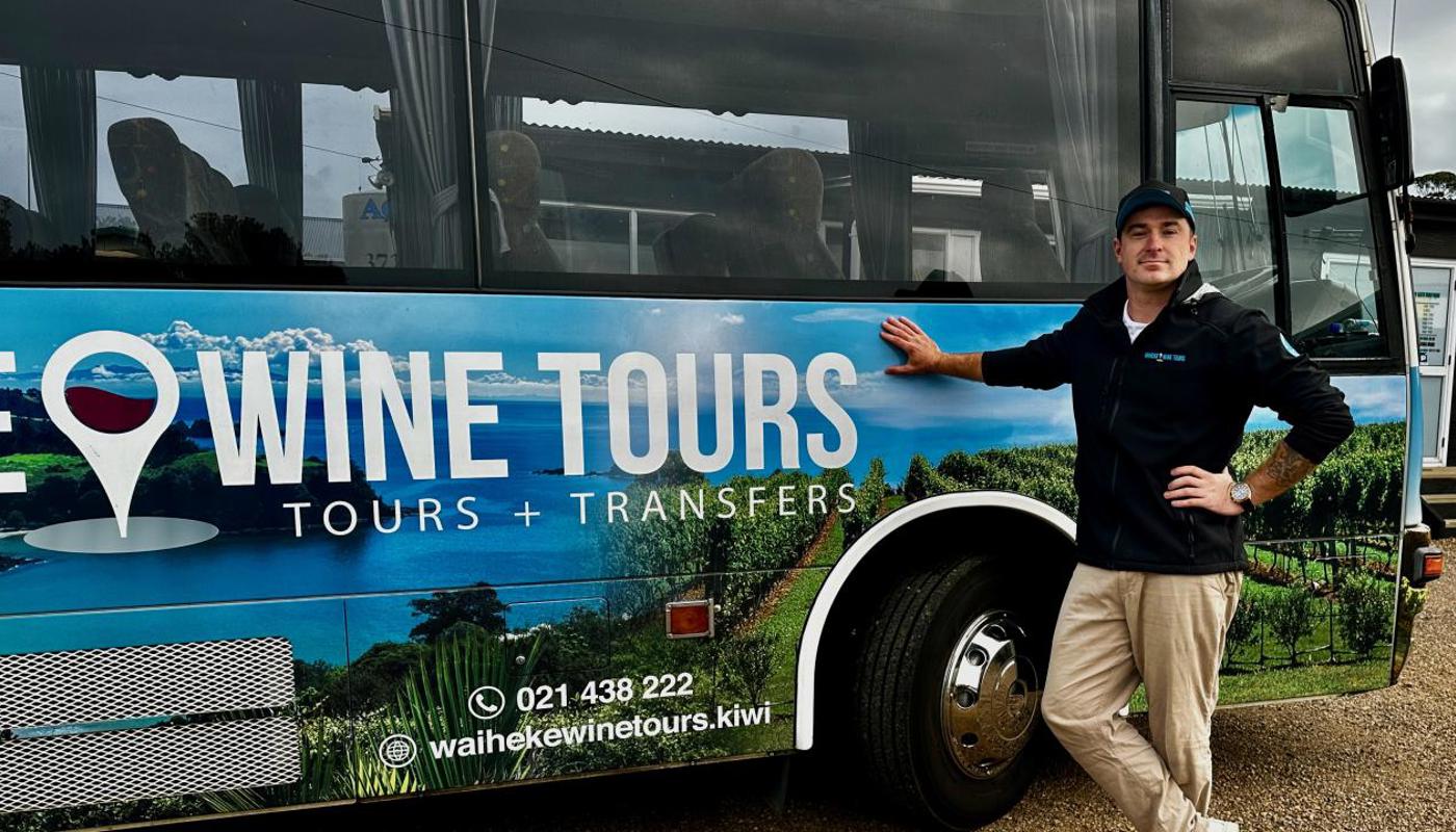 Fabulous Tour Guides local to Waiheke