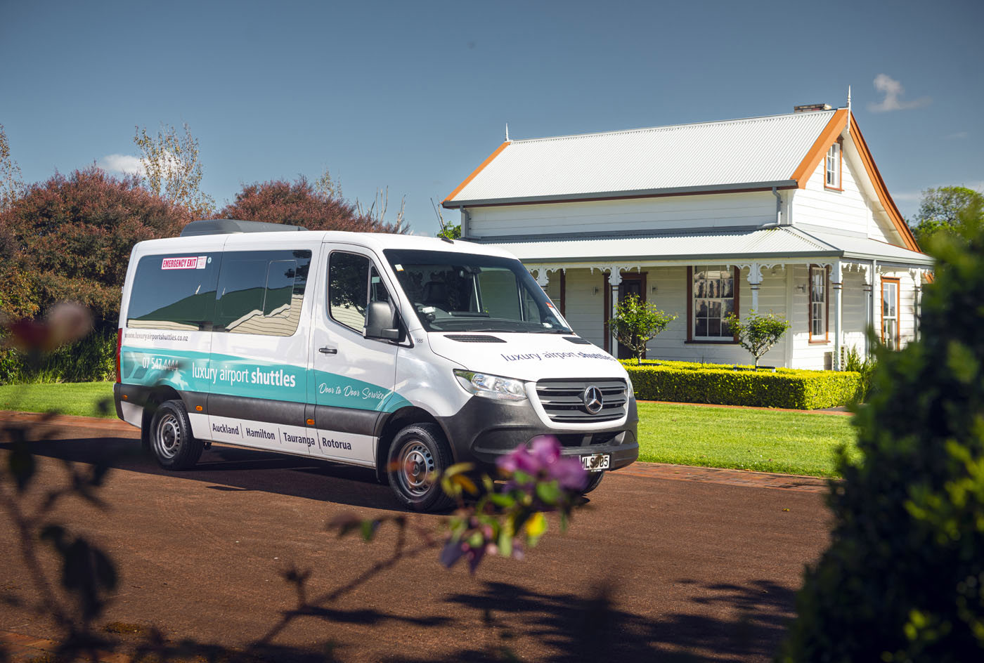 Luxury Airport Shuttles: Auckland