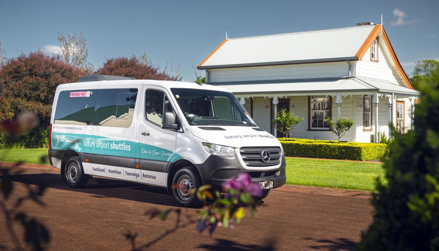 Door-to-door airport shuttles from throughout the Bay of Plenty and Manawatū