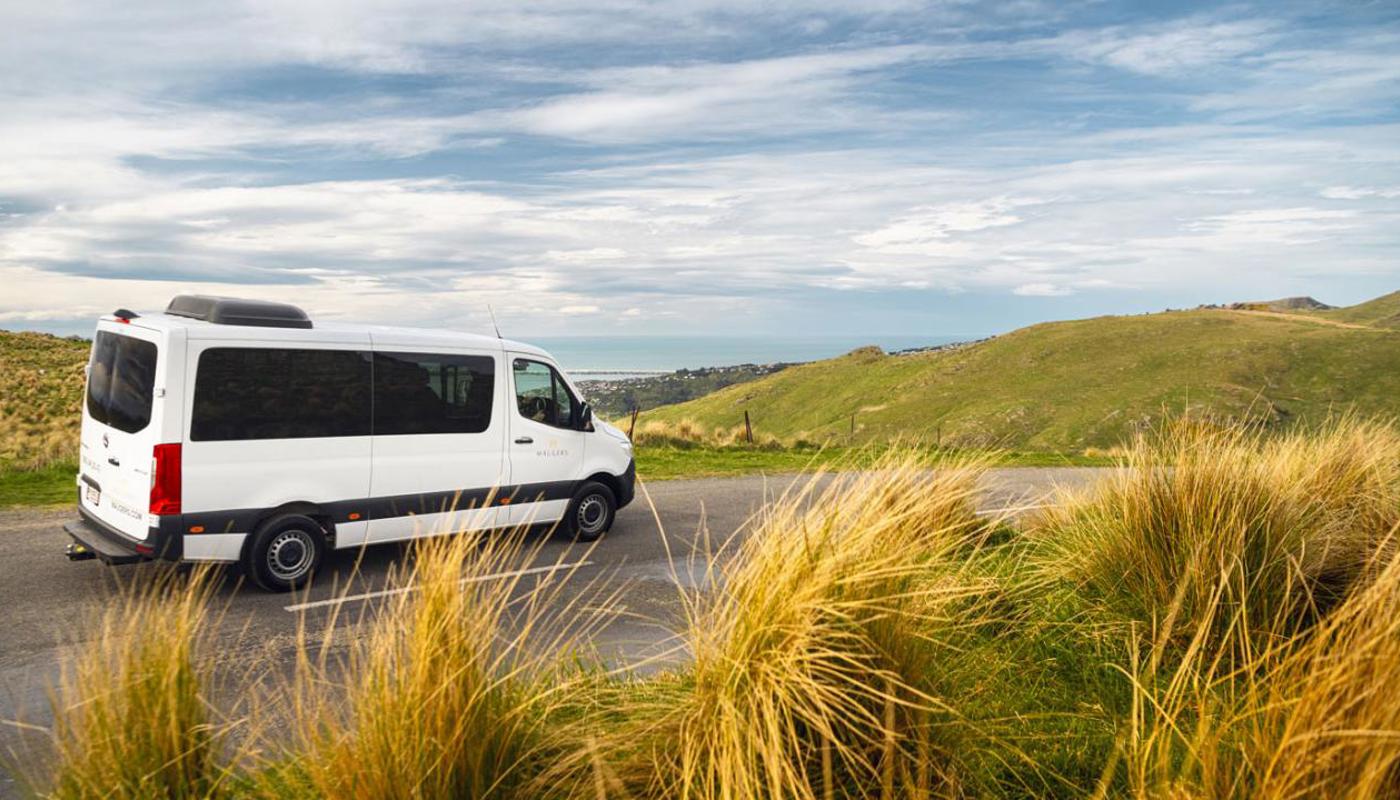 12 Seat Mercedes Van