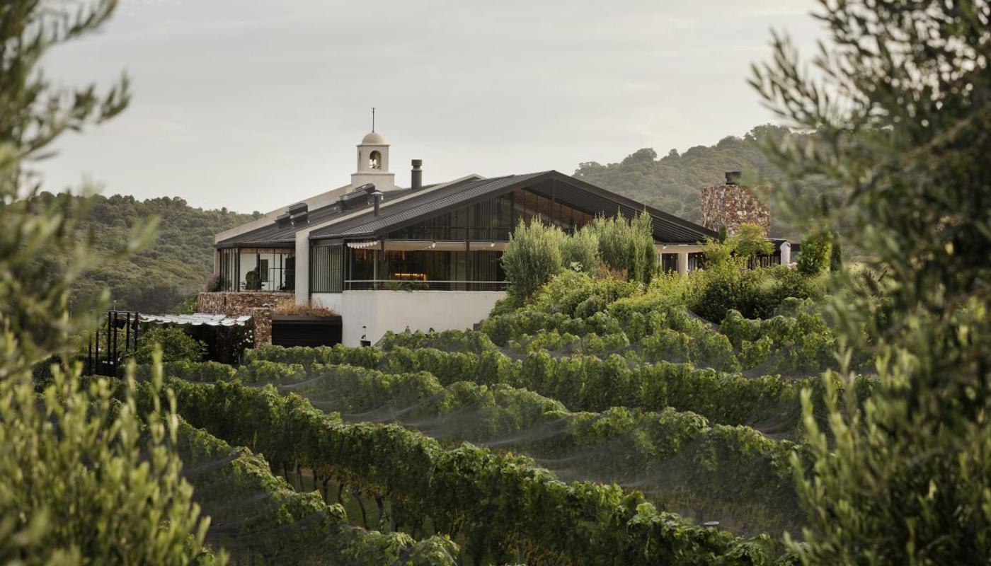 Tantalus Estate is nestled in the Onetangi Valley