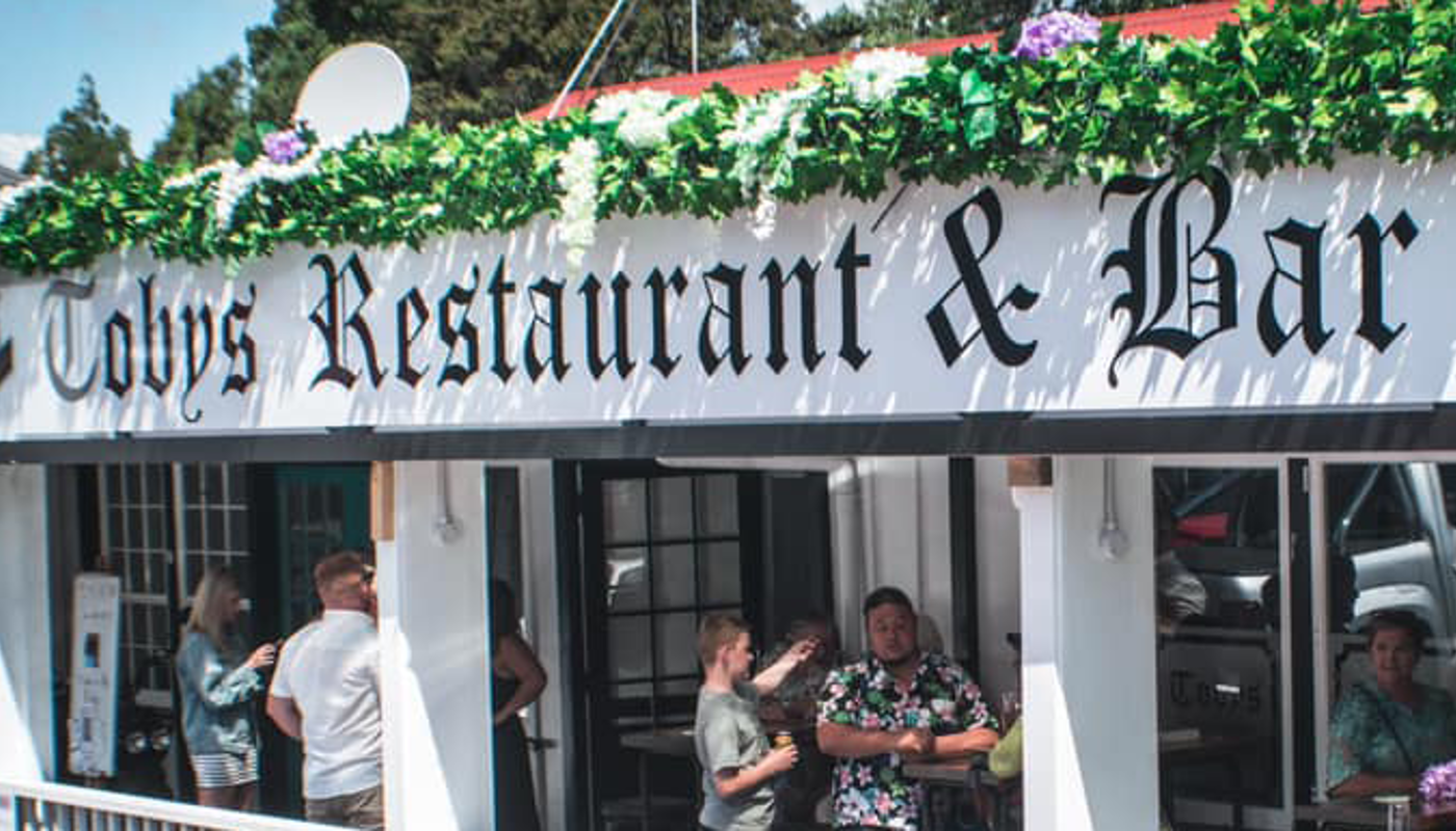 Toby's Restaurant and Bar