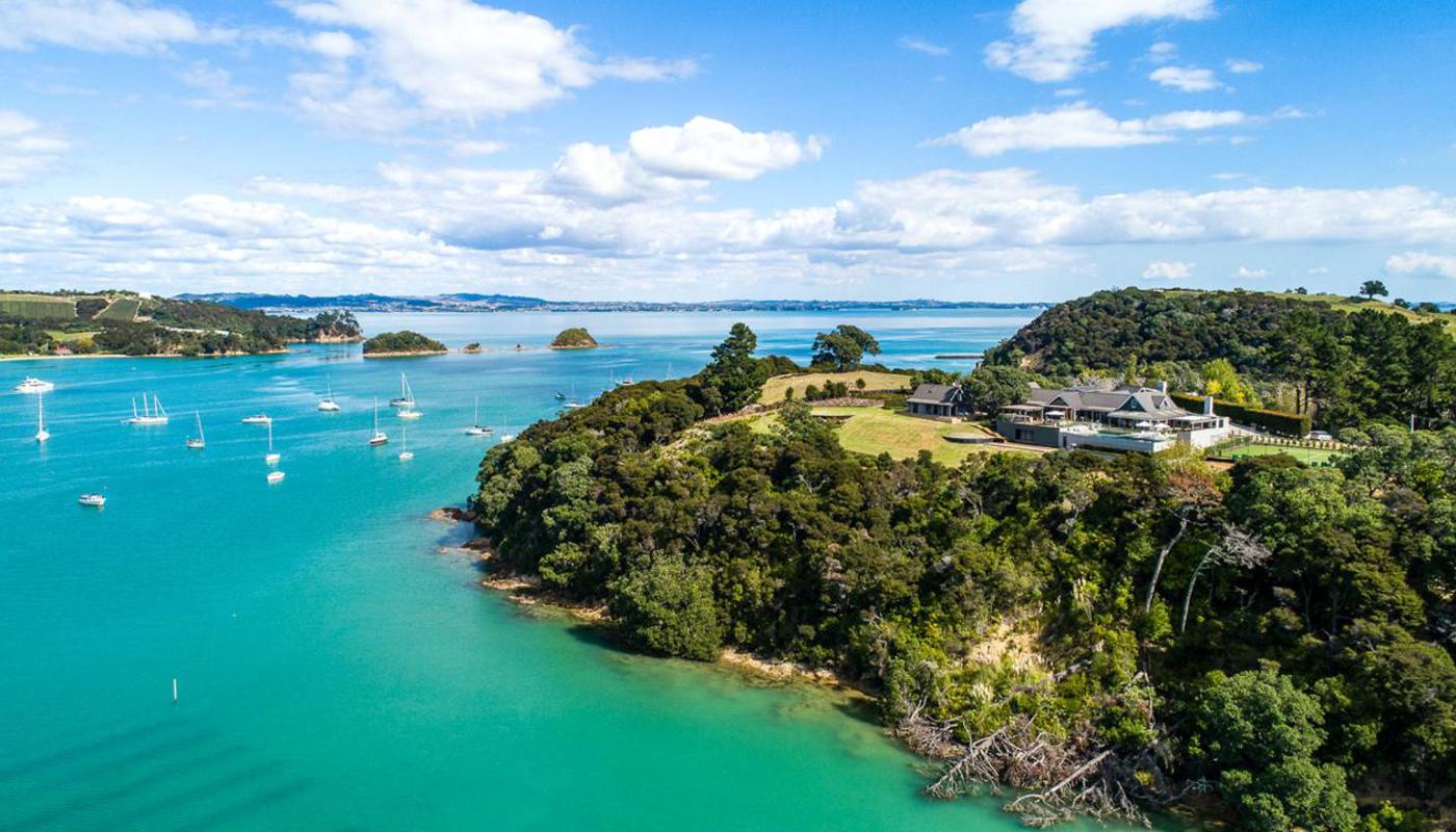 Donald Bruce Estate - Stay Waiheke - Sleeps 14 guests
