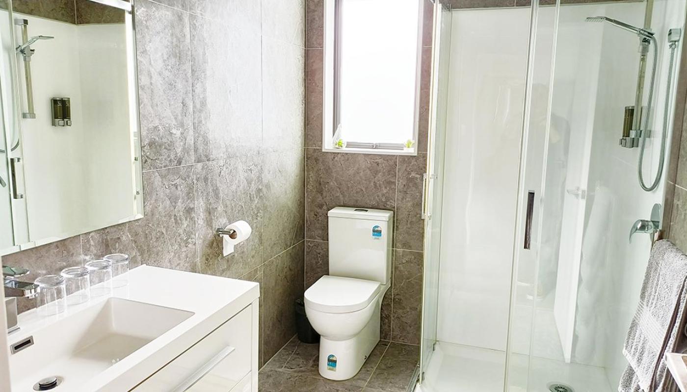 Ensuite bathroom