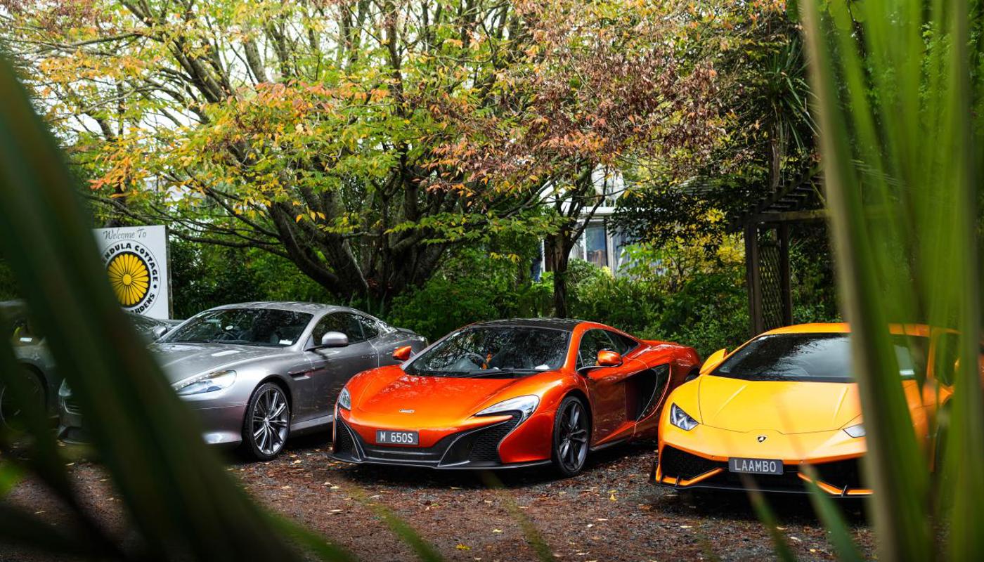 Cars & Coffee break