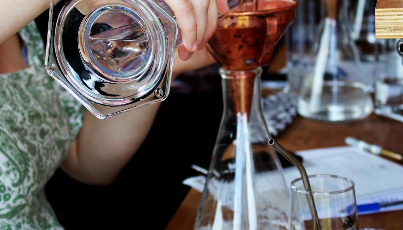 Enjoy making gin at Gin School