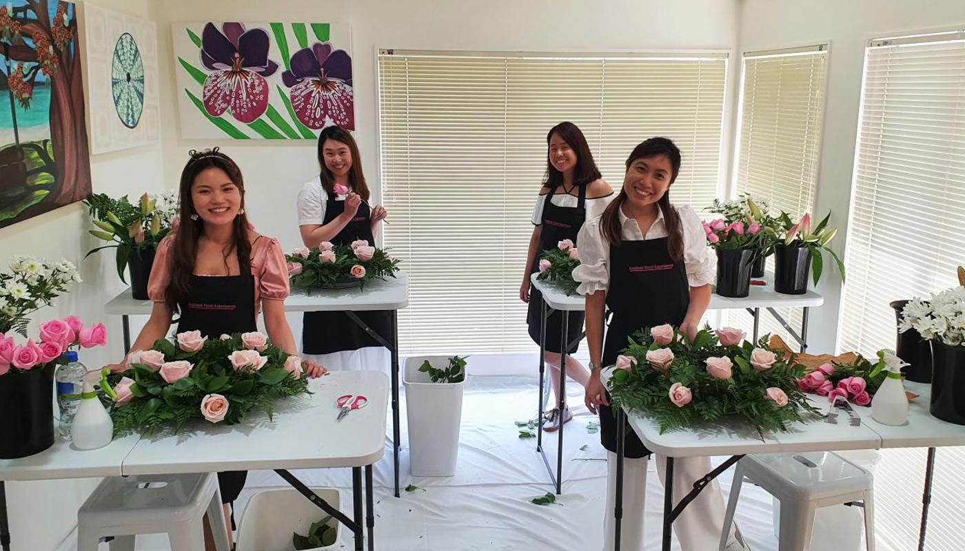 Hens party group Bridal Table Wreath Flower Workshop