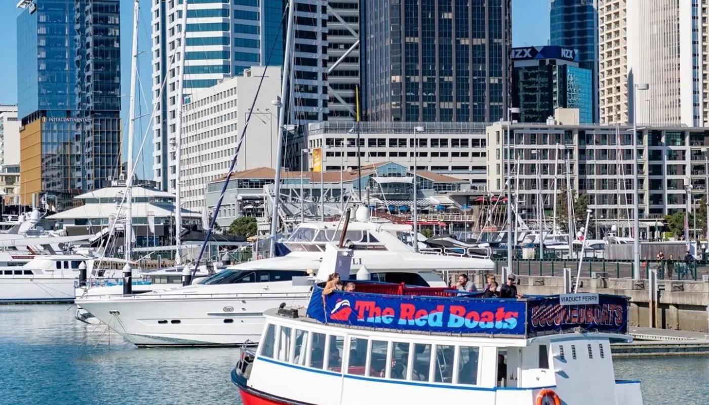The Red Boats departing