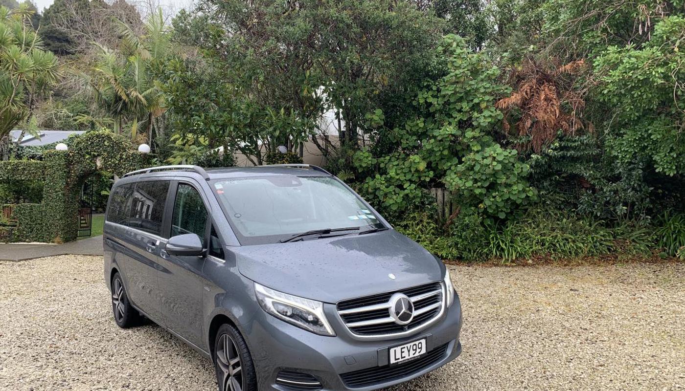 Luxury 7 seater mini van - Mercedes-Benz V250D