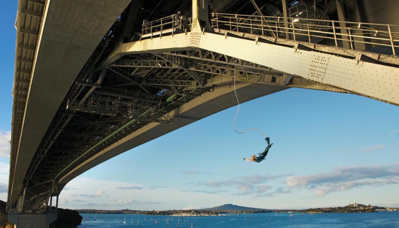 Auckland Bridge Bungy, water touch available
