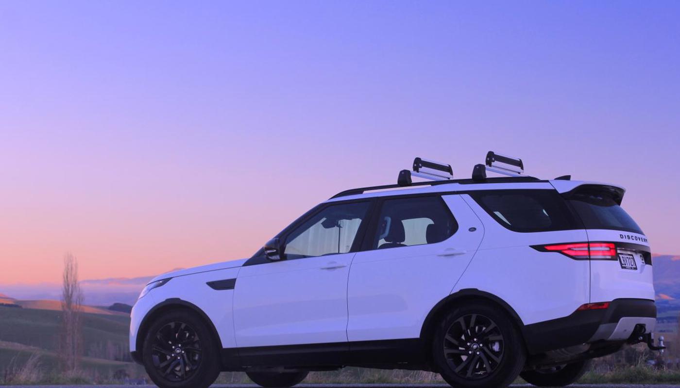 Rent Luxury | Land Rover Discovery