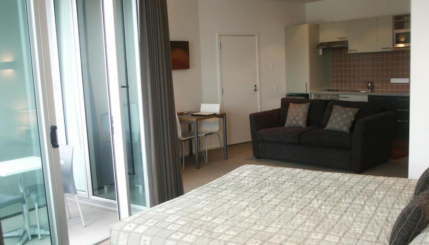 Deluxe Studio Apartments