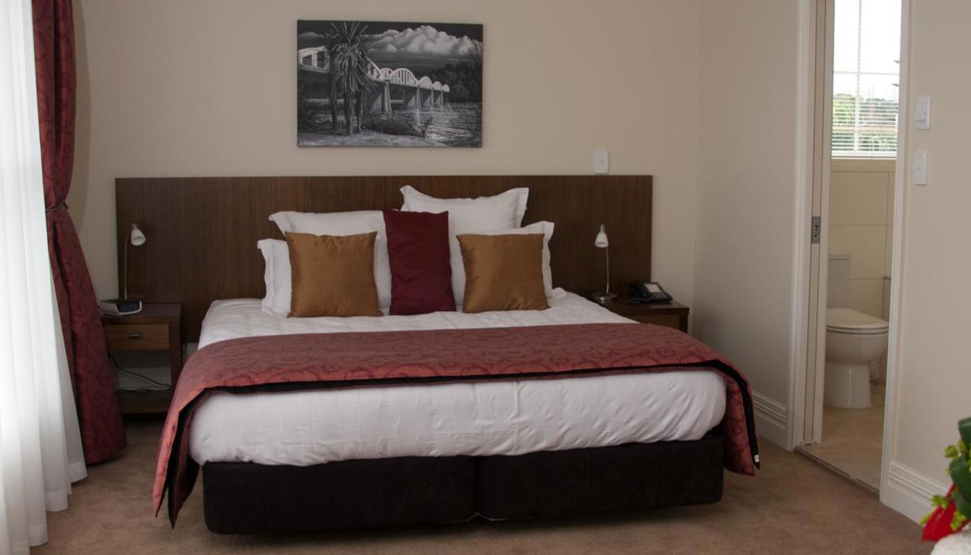 Tuakau Hotel Image 3