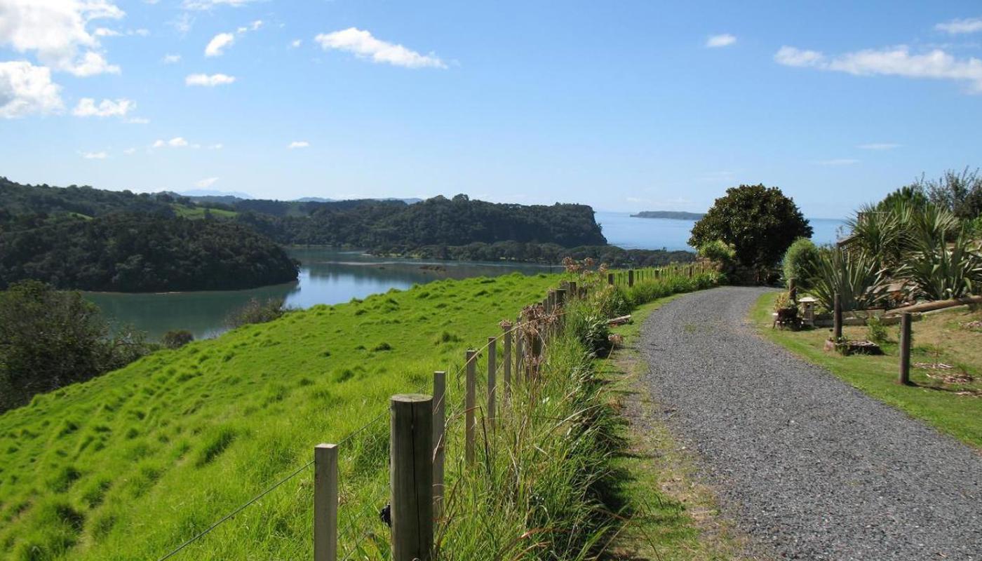 Stunning views or Waiwera on Matakana Tour.