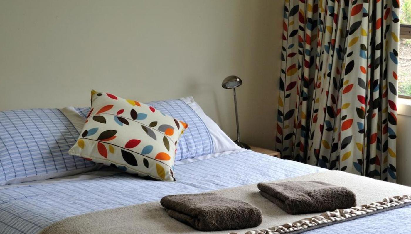 Guest bedroom