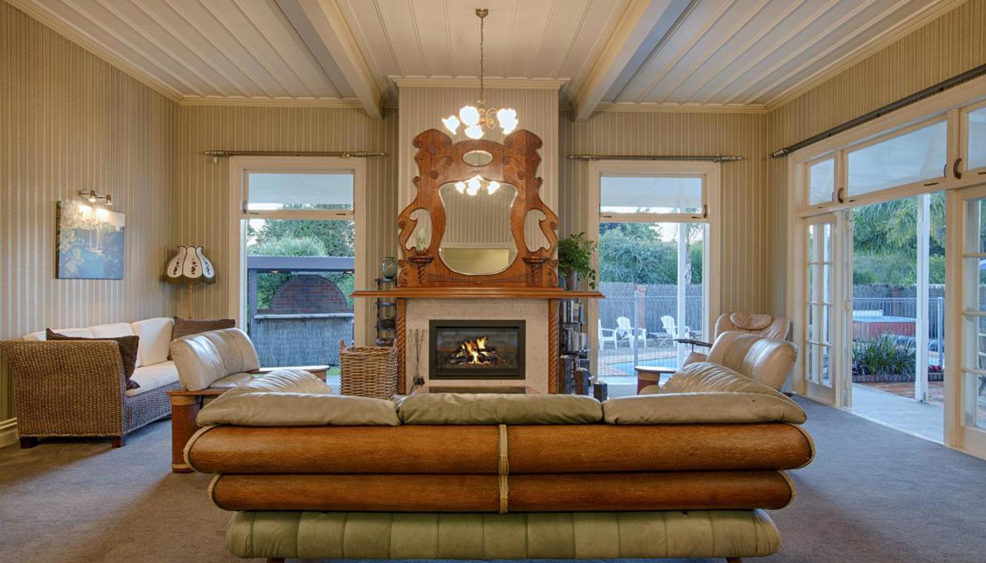 Central guest lounge