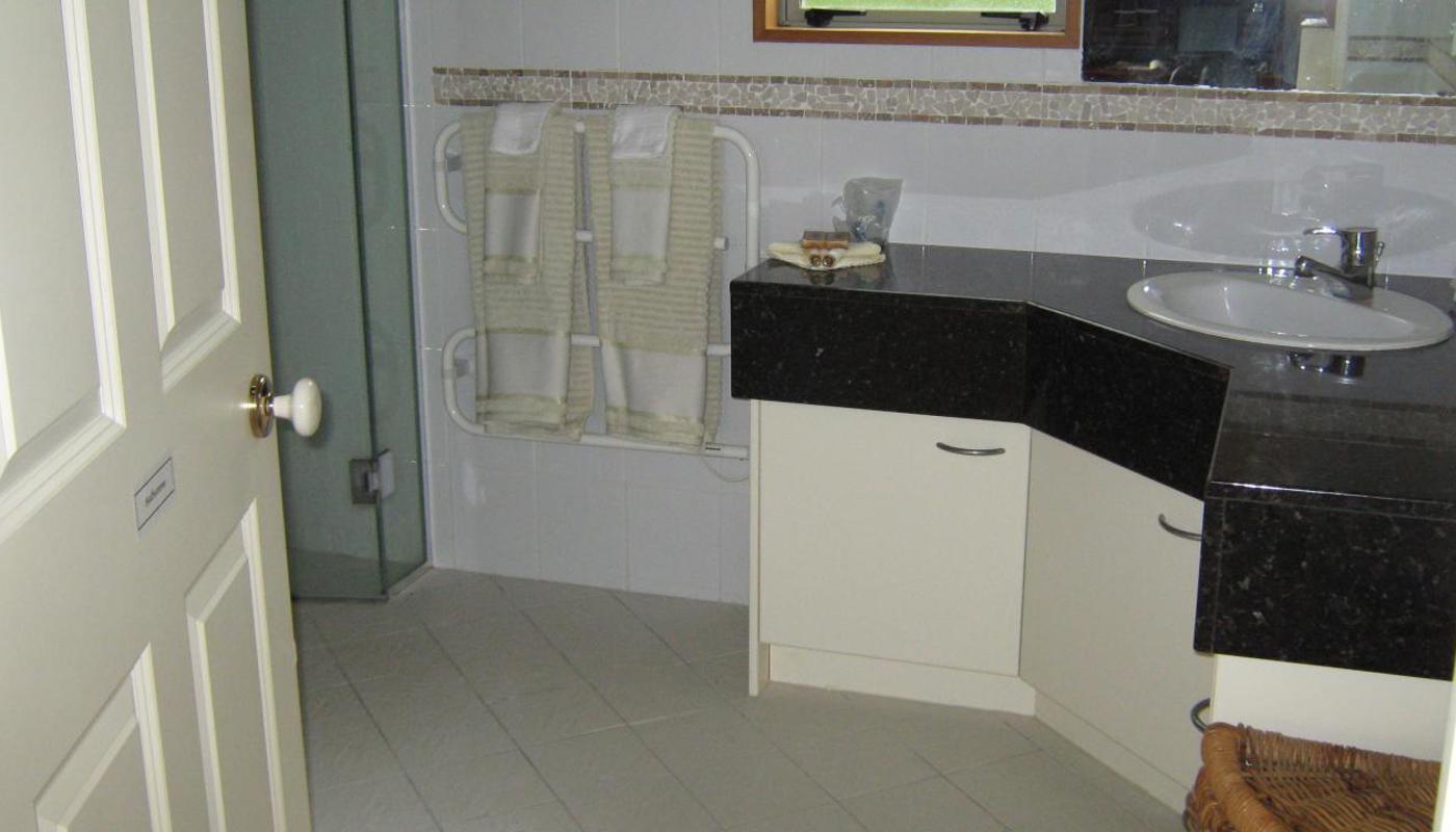 Bathroom down hallway (for Rose Room)