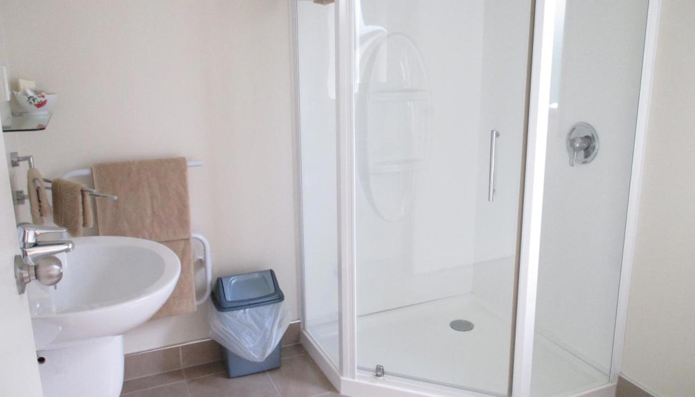Standard Studio Bathroom
