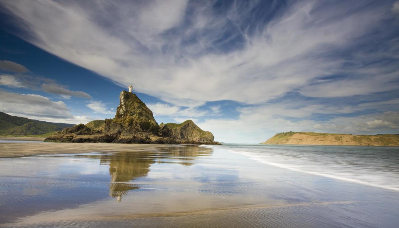 Private Luxury Tour of Auckland with TIME Unlimited Tours in beautiful Mercedes vehicles