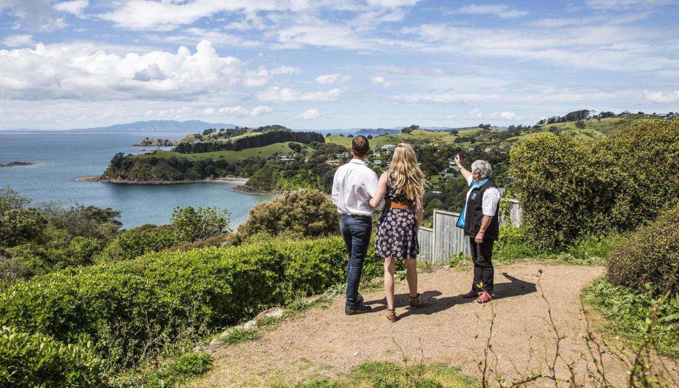 Palm Beach Lookout. Waiheke scenic highlights