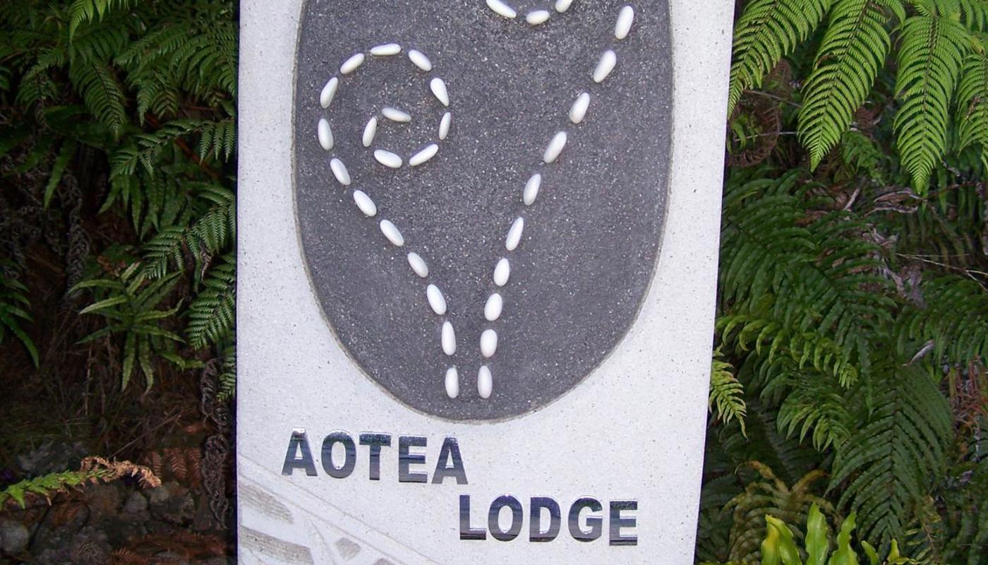 Aotea Lodge