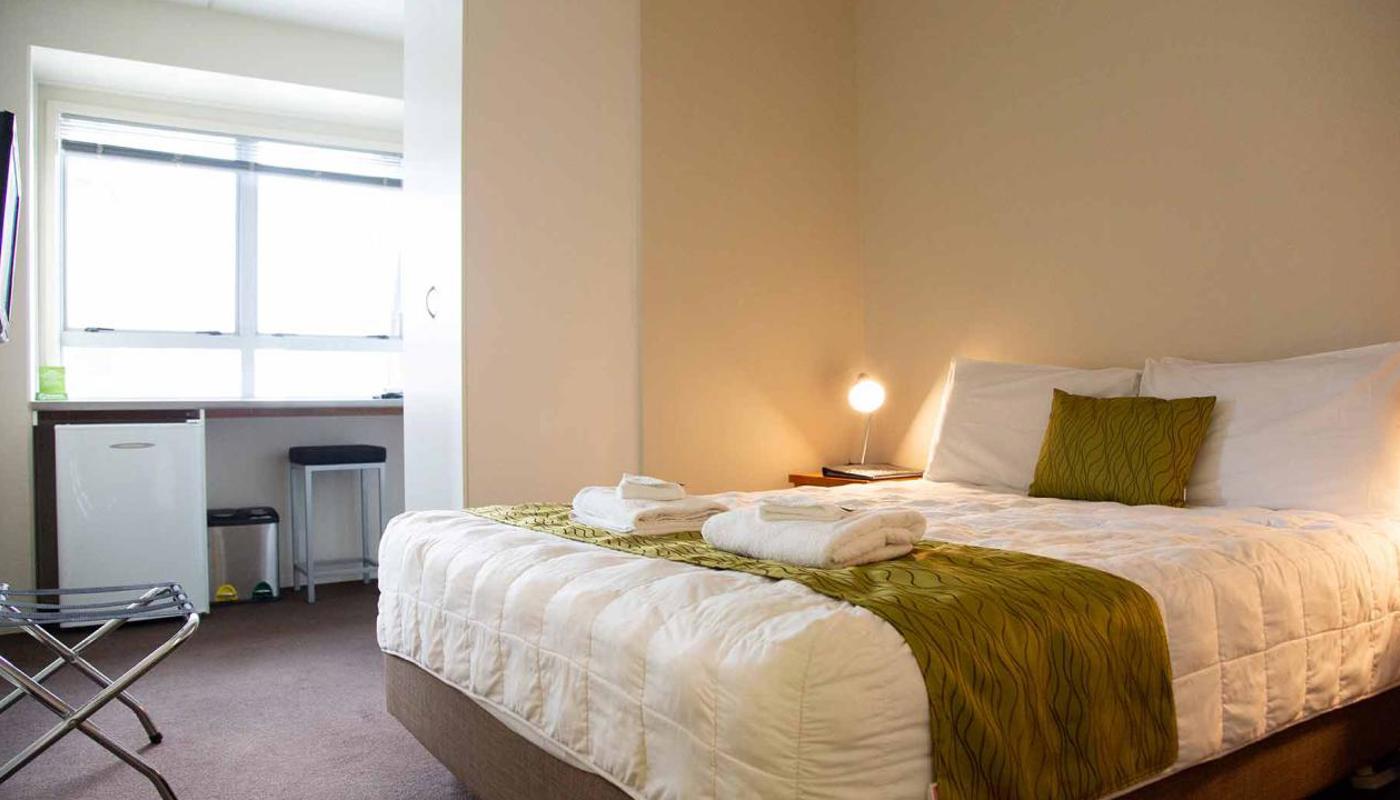 Superior Queen Ensuite Room