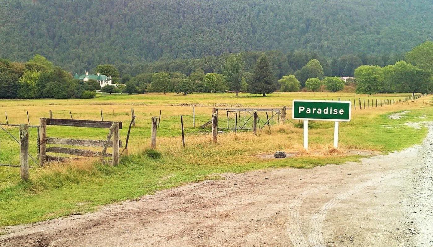 New Zealand self-drive rental car tours from the German-speaking New Zealand specialist.