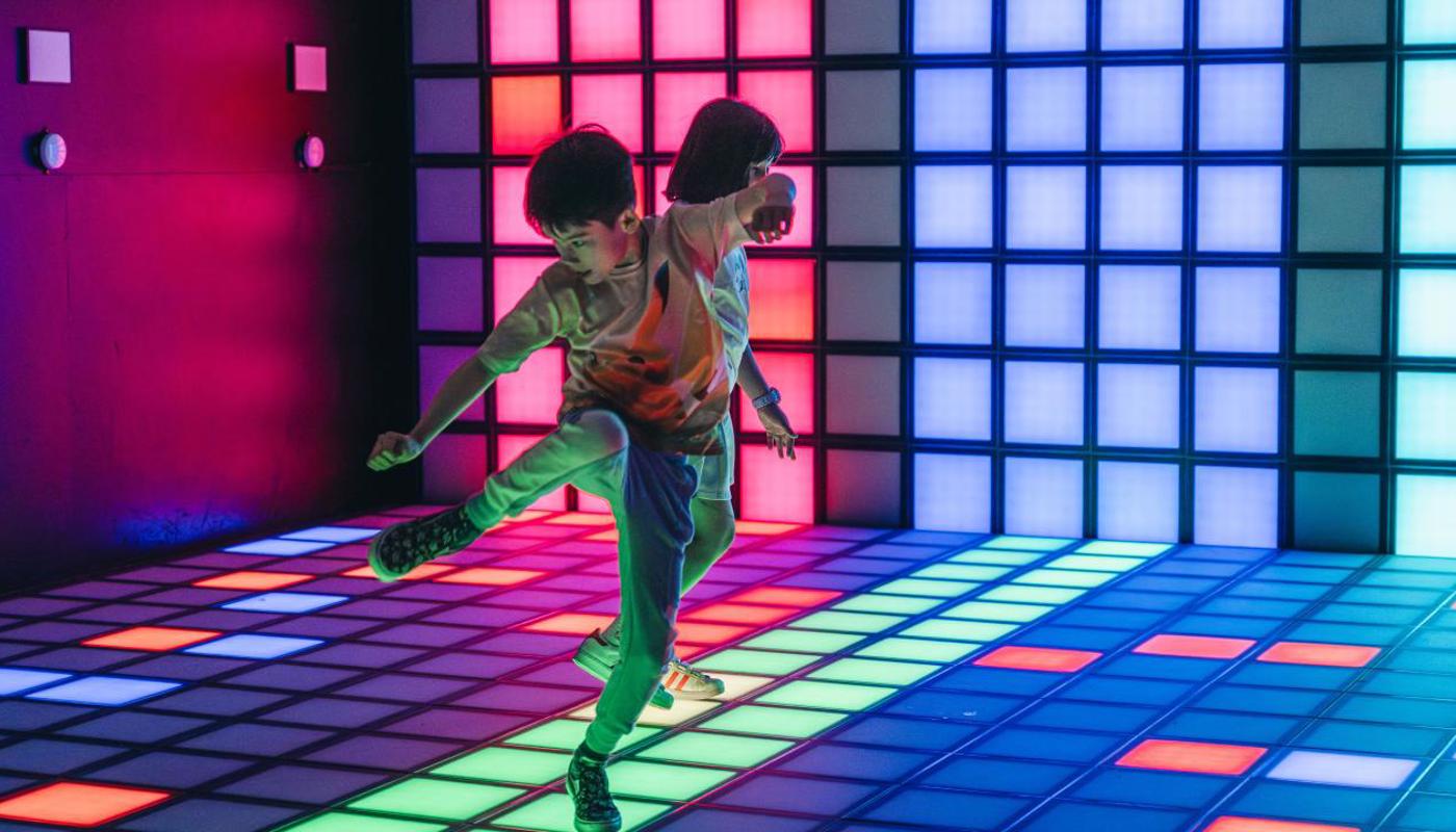 Room D - Running Grid Floor is Lava X-Grid