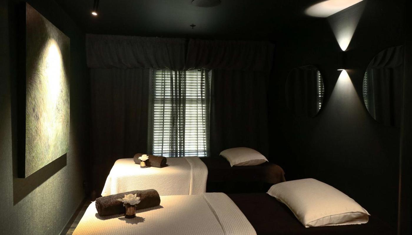 SA-NI Day Spa Treatment Room