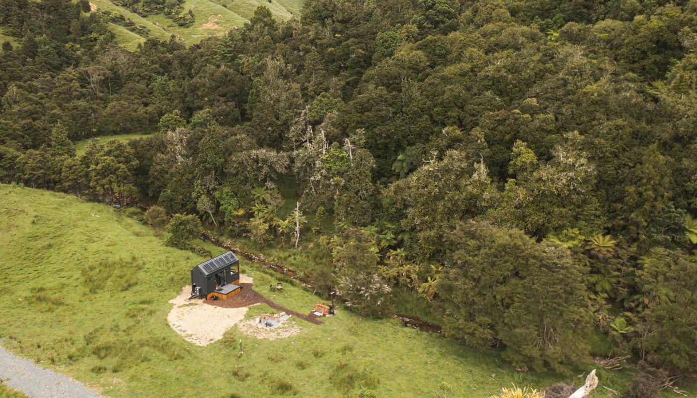 Access to the 'non- busy' - Max - Kawakawa Bay