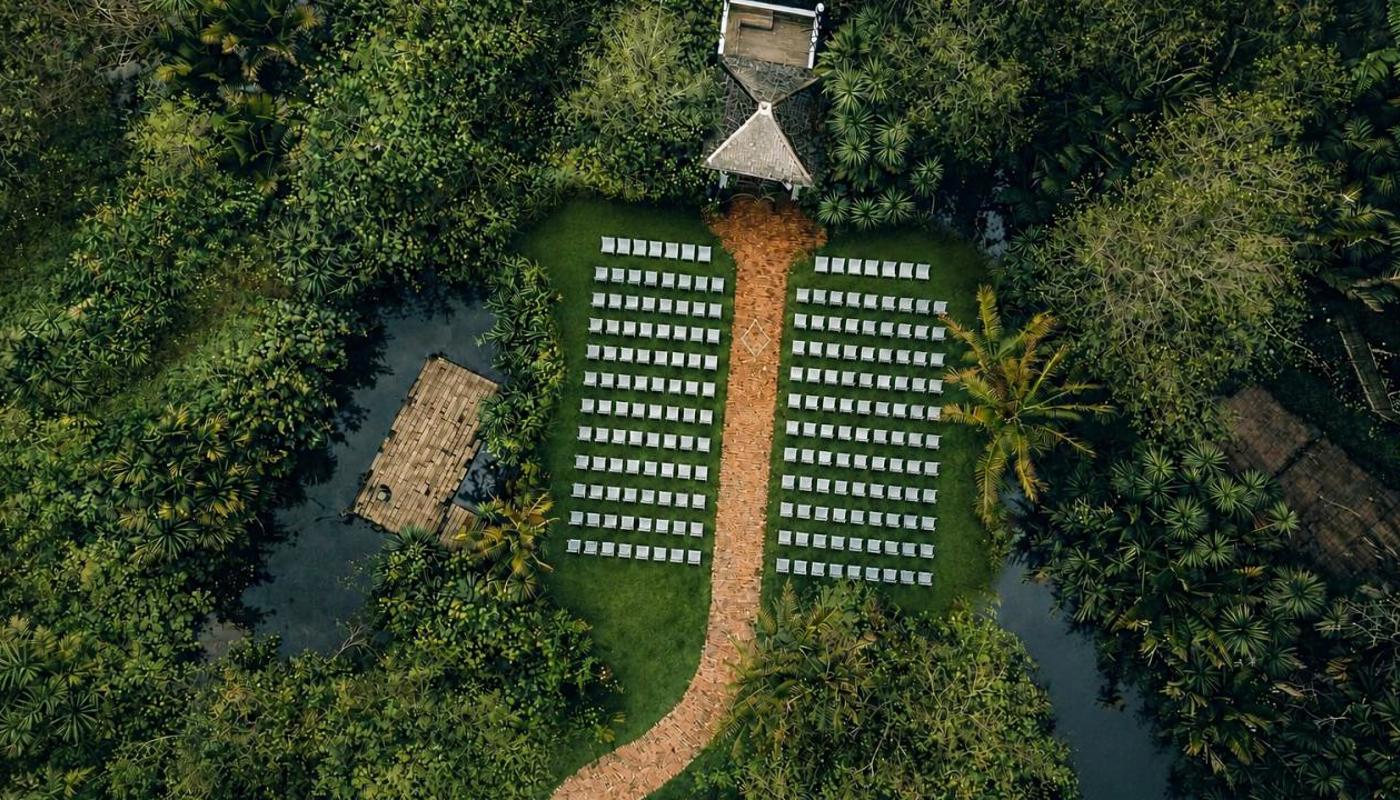 The Palm Isle garden wedding ceremony in Auckland